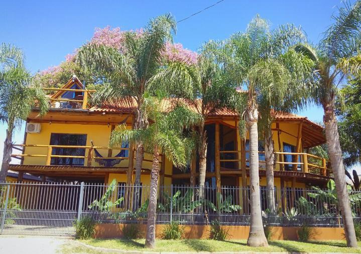 Pousada Familiar Casa Amarela São Gabriel Екстериор снимка